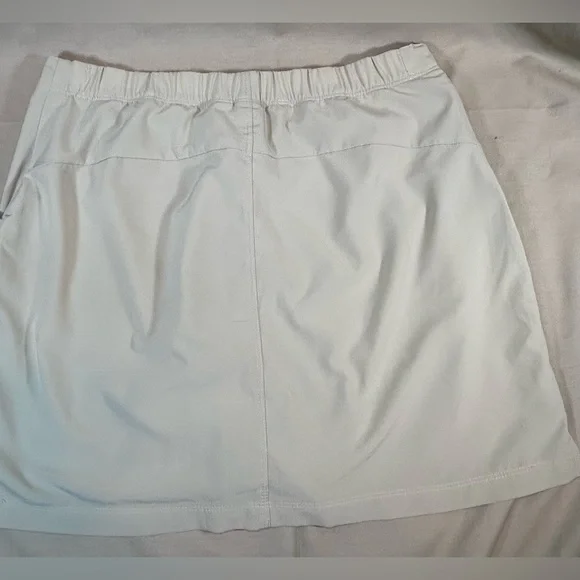 White Sierra Women’s Lightweight Quick Dry Apparel - Picture 5 of 5